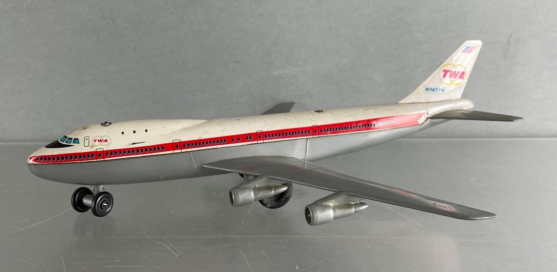TWA Boeing 747 Friction Airplane (1 of 6)
