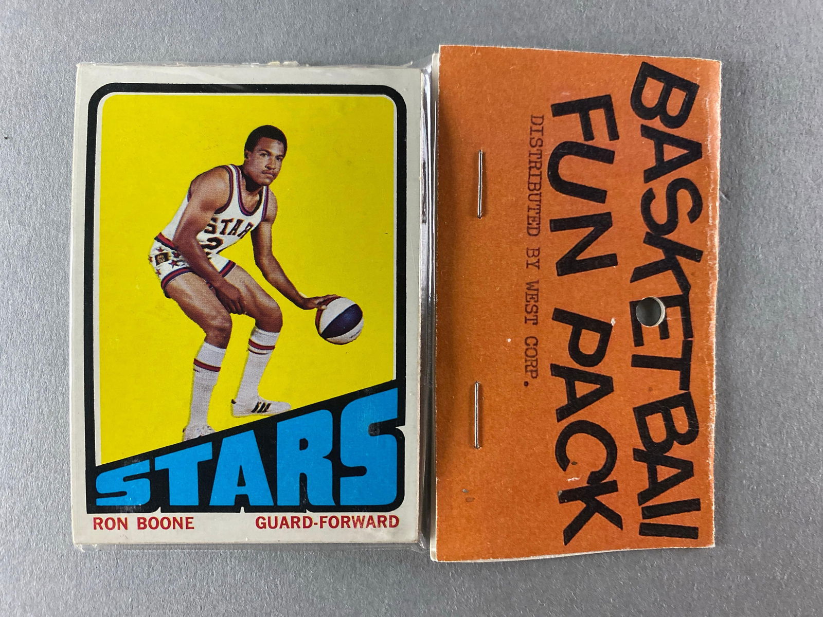 1972 Topps Basketball West Corps Cello Fun Pack (1 of 2)