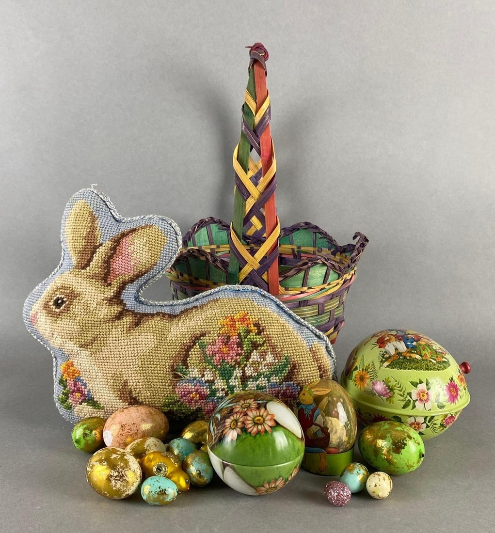Group of 20 Assorted Easter Items (1 of 2)