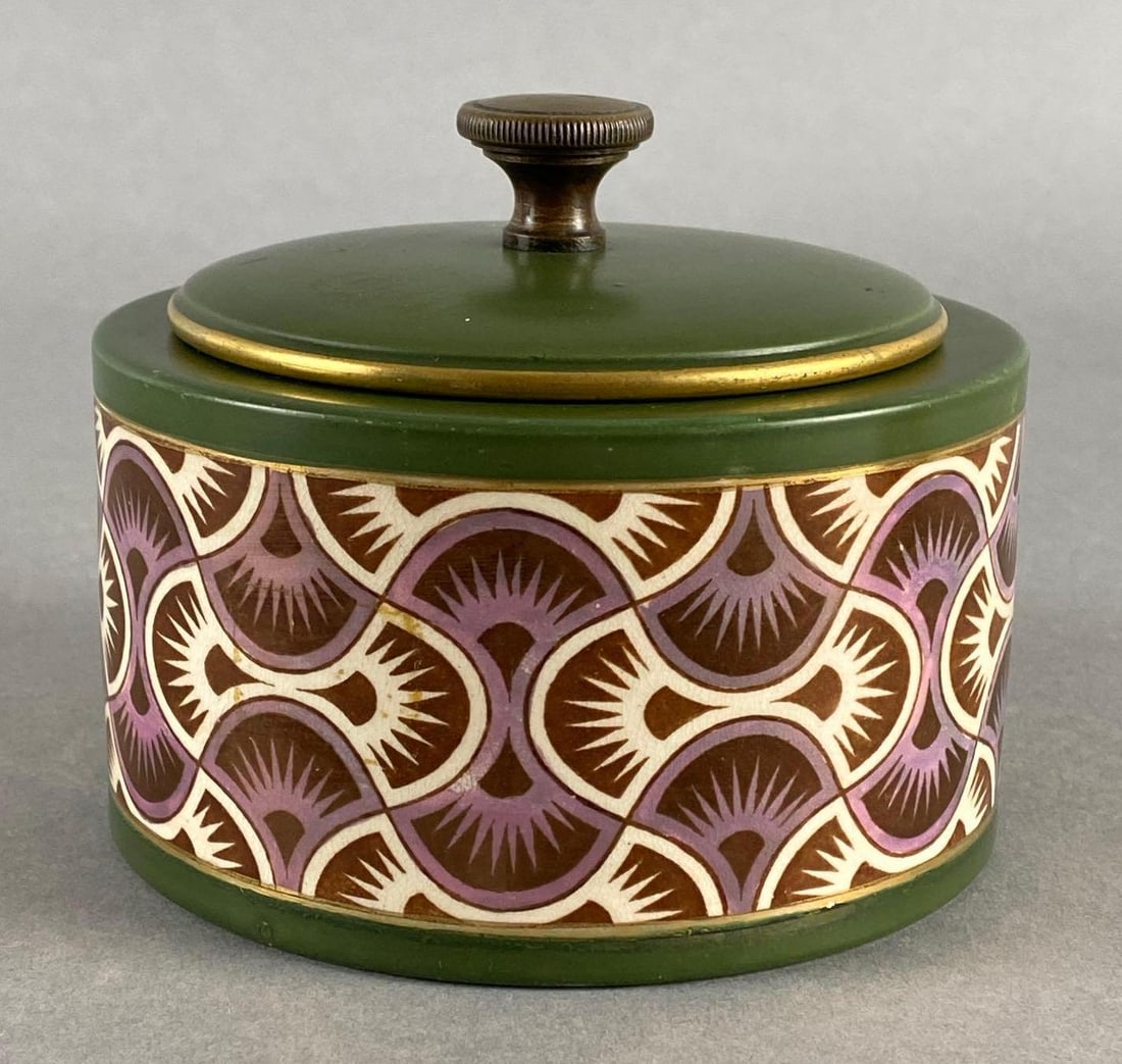 Taylor Tunnicliffe Co. Green Porcelain Lidded Trinket Box (1 of 7)
