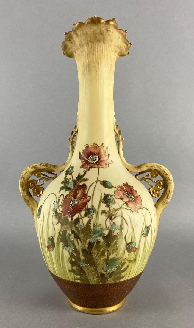 Turn-Teplitz-Bohemia RStK Porcelain Poppy Amphora Vase (1 of 8)