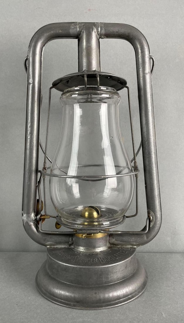 Vintage Hibbard Spencer Bartlett O.V.B. No. 0 Kerosene Lantern (1 of 4)