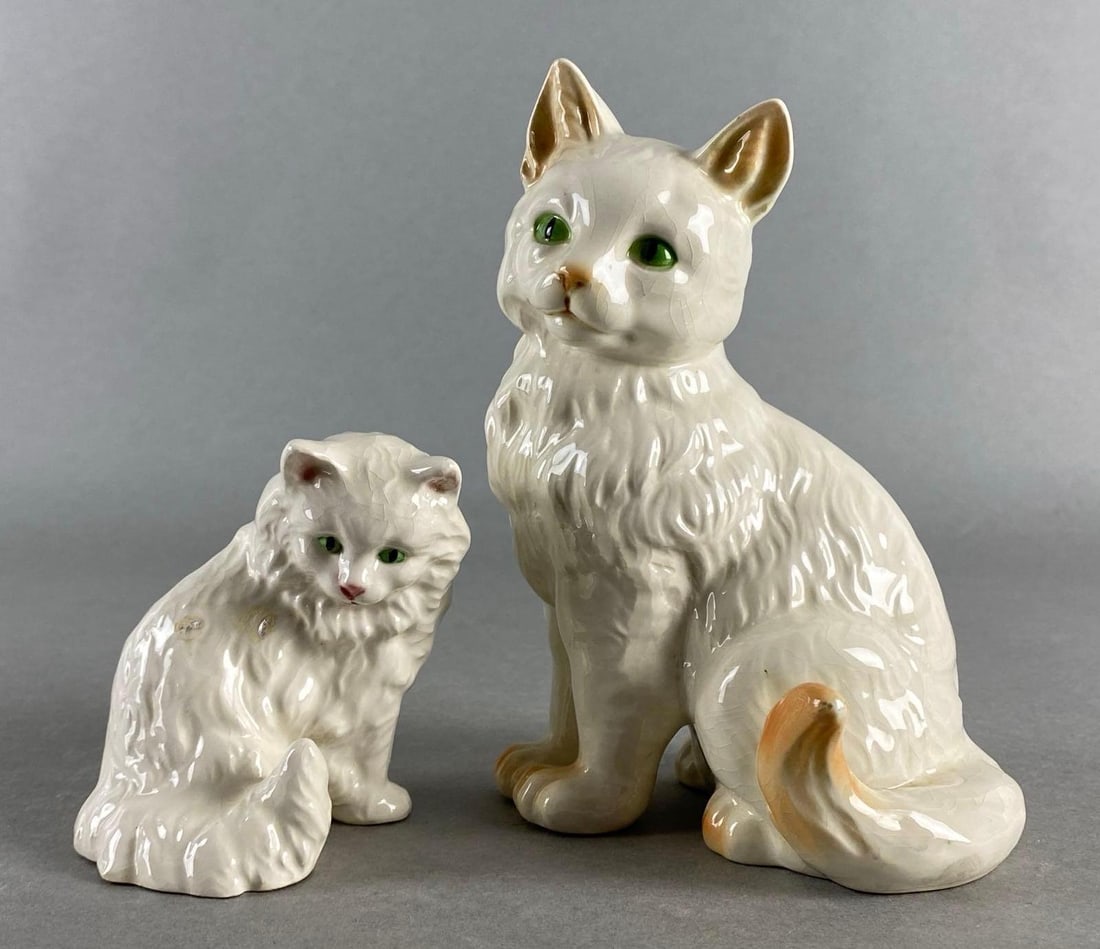 Group of 2 Goebel White Porcelain Kitten Figurines (1 of 7)