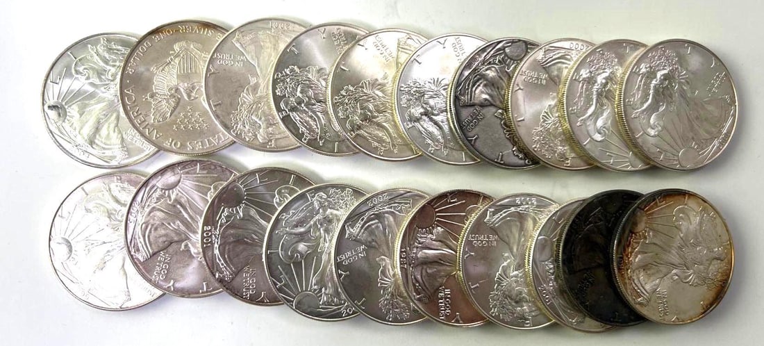 Roll of 20 US Mint Silver American Eagles Mixed Date (1 of 1)