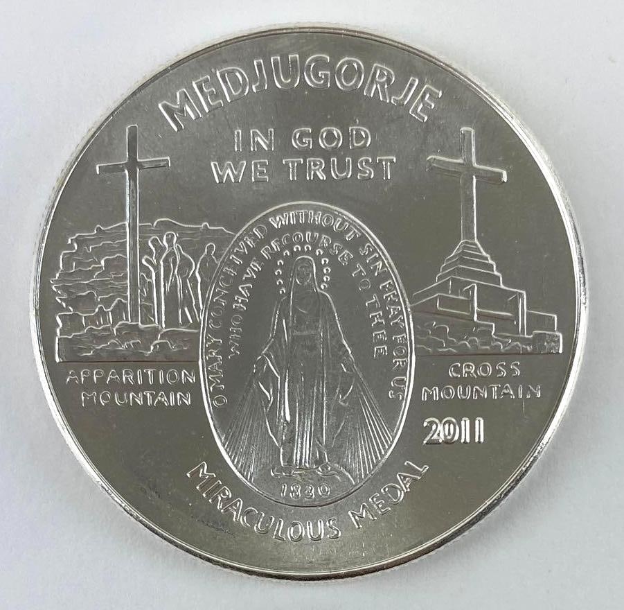 2011 Medjugorje Mary Queen of Peace Miraculous Medal 1oz. .999 Fine Silver (1 of 2)