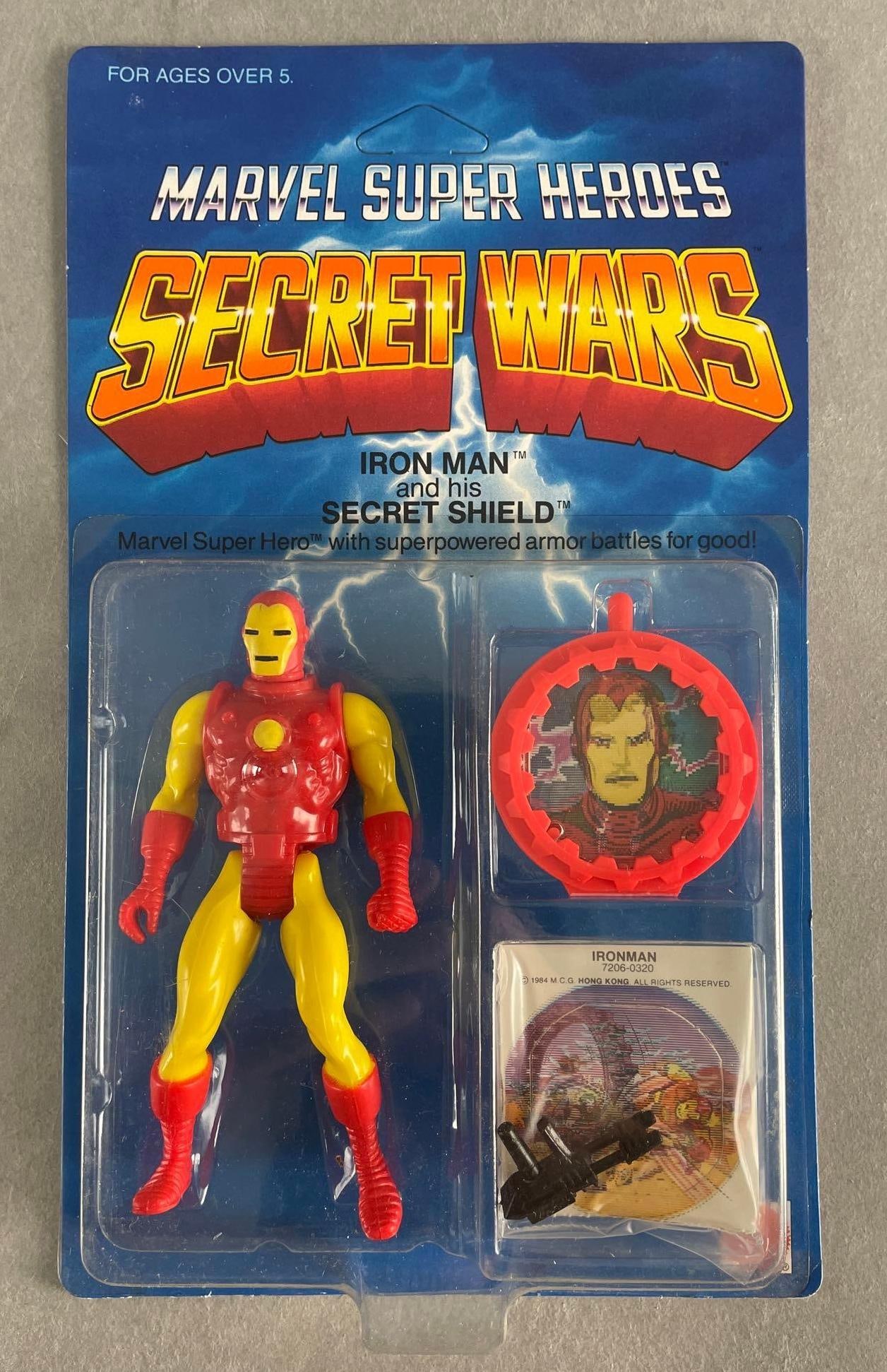 Mattel Marvel Super Heroes Secret Wars Iron Man Action Figure (1 of 7)