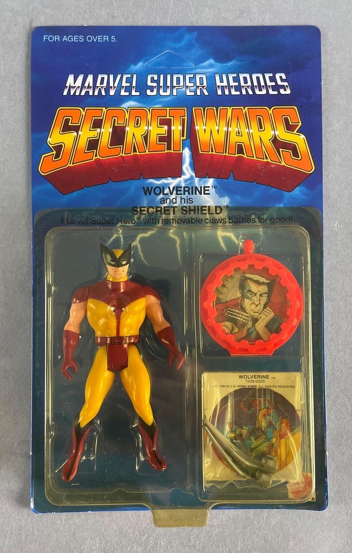 Mattel Marvel Super Heroes Secret Wars Wolverine Action Figure (1 of 6)