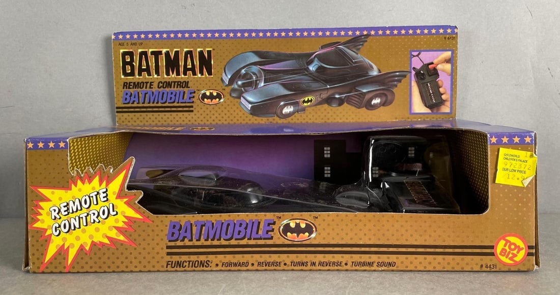1989 Toy Biz Batman Batmobile Remote Control Vehicle (1 of 6)