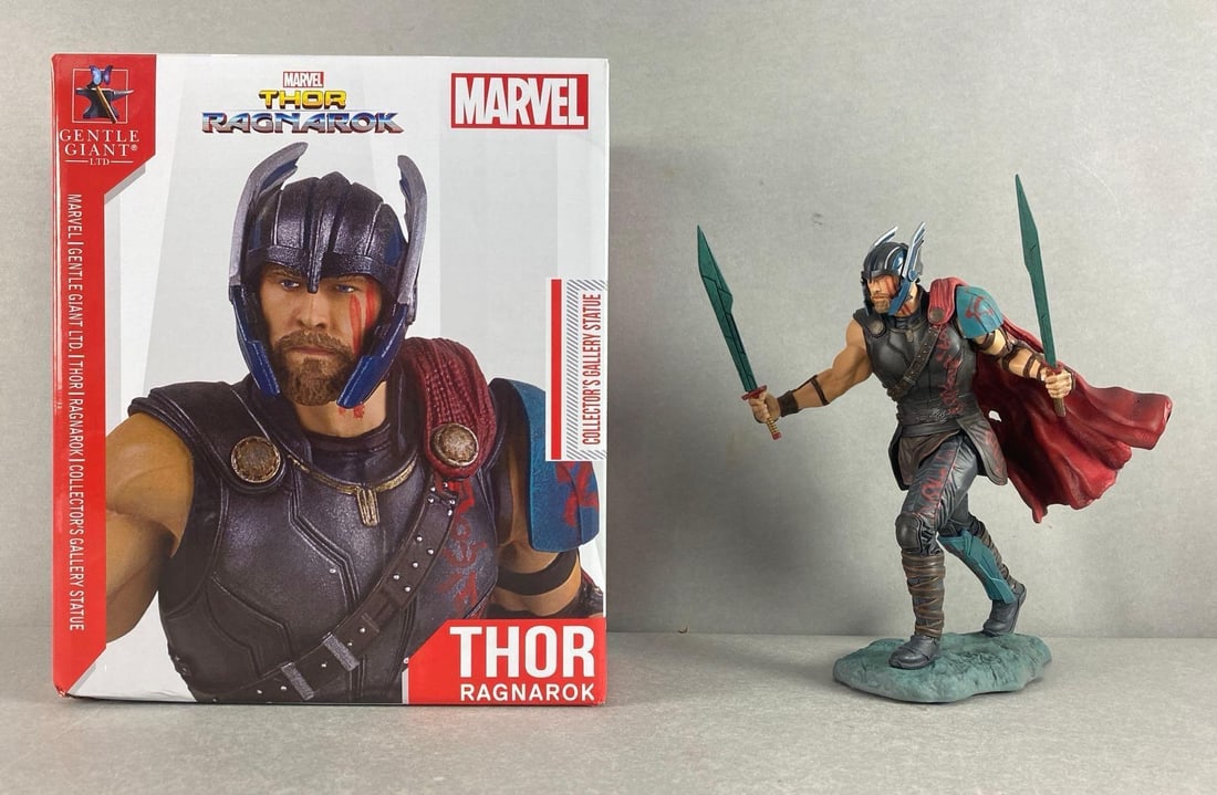 Gentle Giant Marvel Thor Ragnarok Collectors Statue (1 of 8)