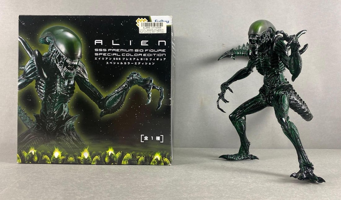 SSS Alien Premium Special Color Edition Big Figure (1 of 6)