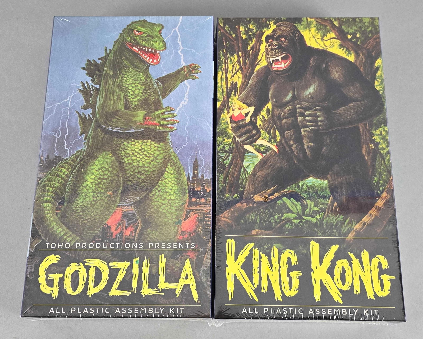 Group of 2 Aurora King Kong and Godzilla Plastic Assembly Kits (1 of 2)