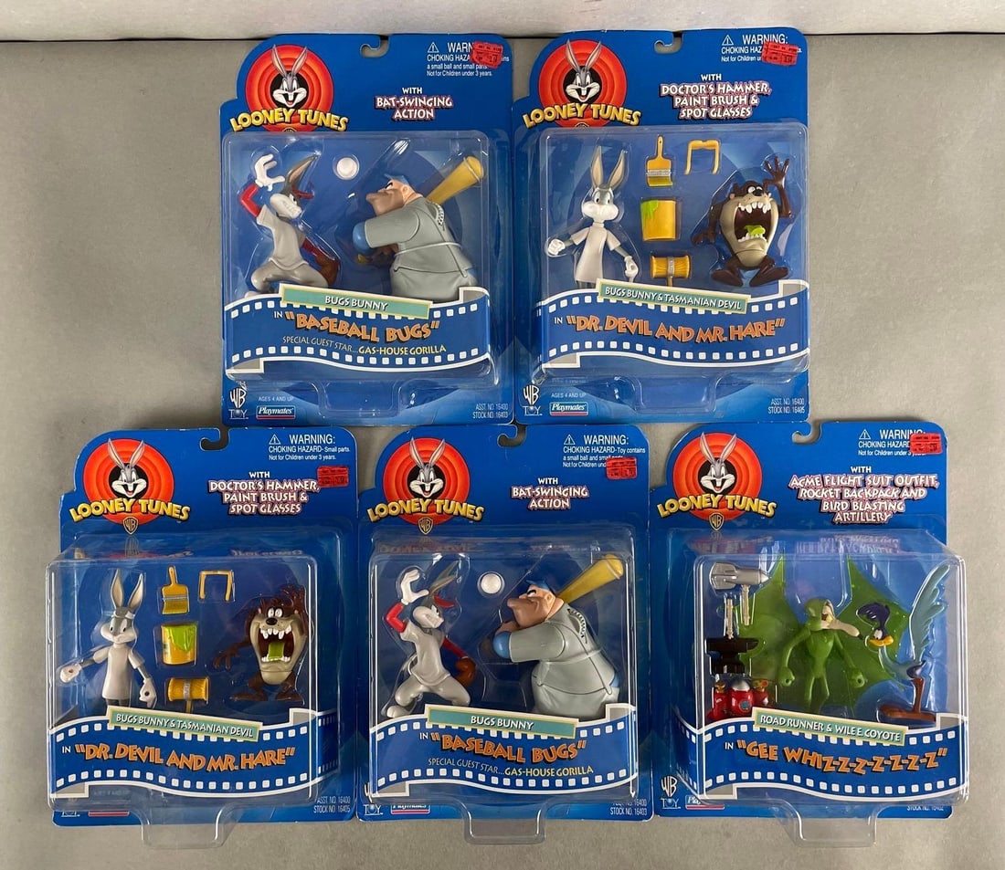 Group of 5 Playmates Looney Tunes Figure Sets (1 of 4)