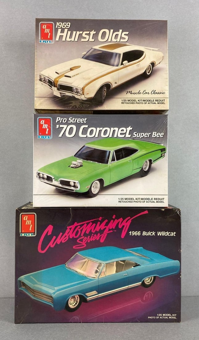 Group of 4 AMT ERTL 1960s - 1970s Car Plastic Model Kits (1 of 4)