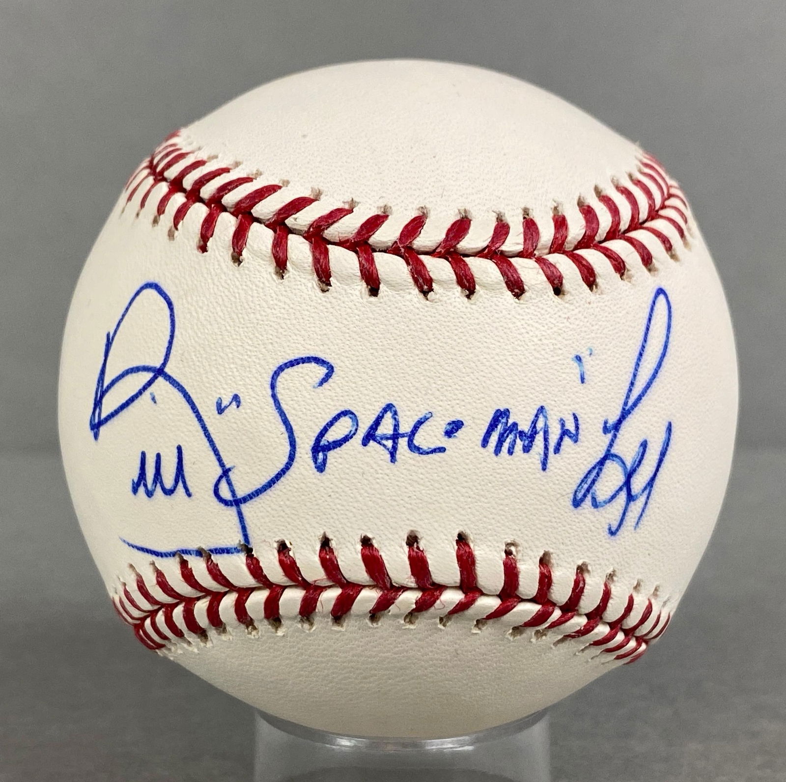 Bill Lee Signed Official MLB Rawlings Selig Baseball: Autographed Bill Space Man Lee, We Guarantee This to Pass 3rd Party Authentication, Case included