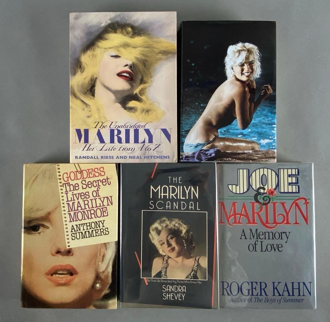 Group of 5 Marilyn Monroe Books (1 of 3)