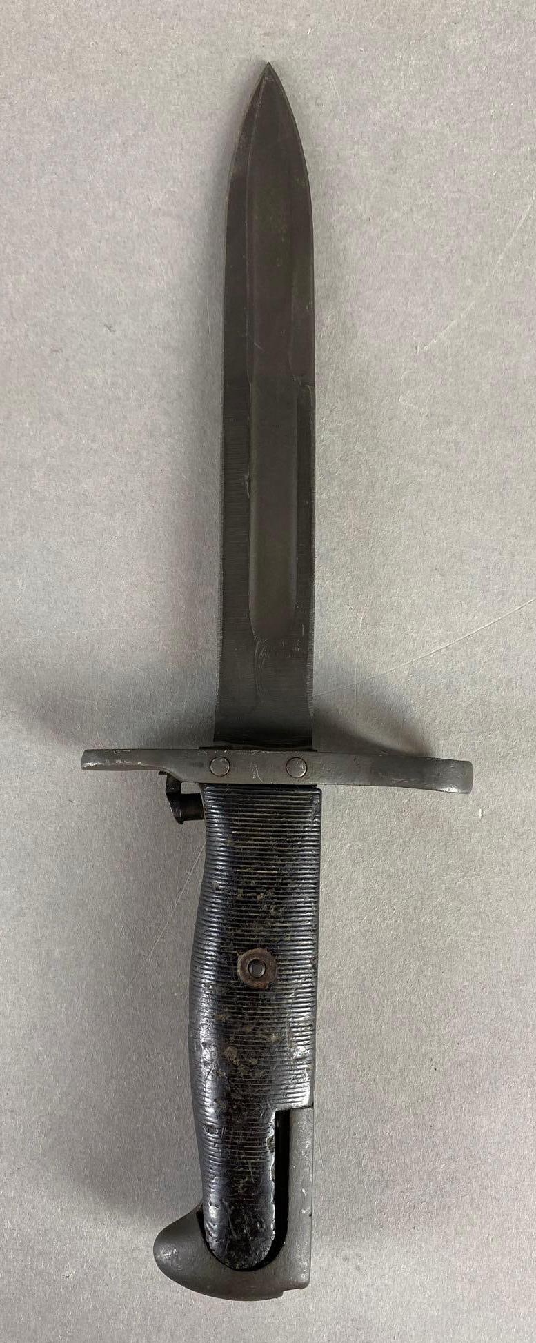 WW2 US Military M1 Bayonet (1 of 4)