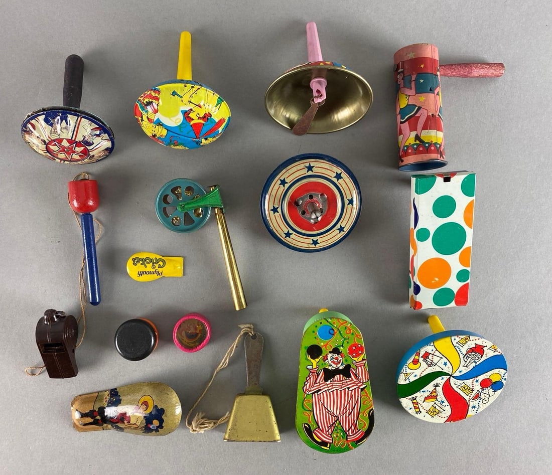 Group of 16 Childrens Noise Makers and Toys (1 of 3)