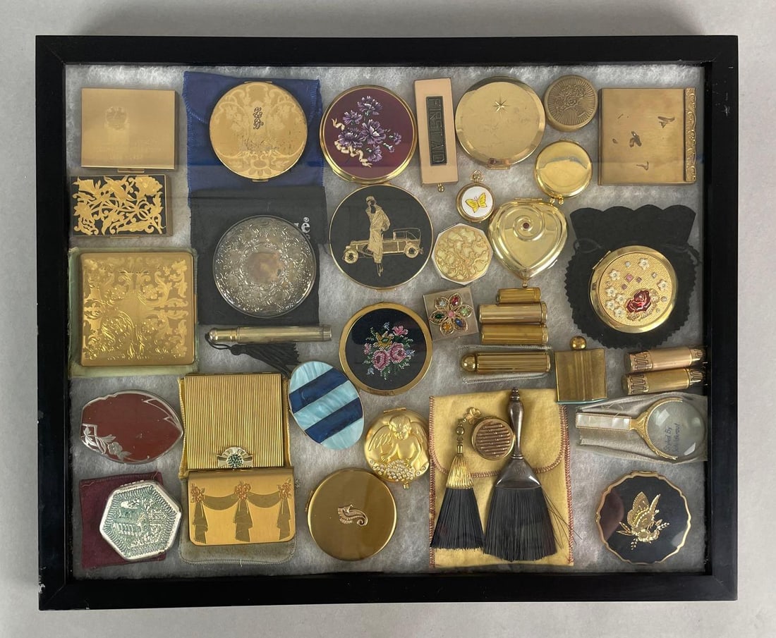 Group of 35+ Makeup Compacts and More (1 of 3)