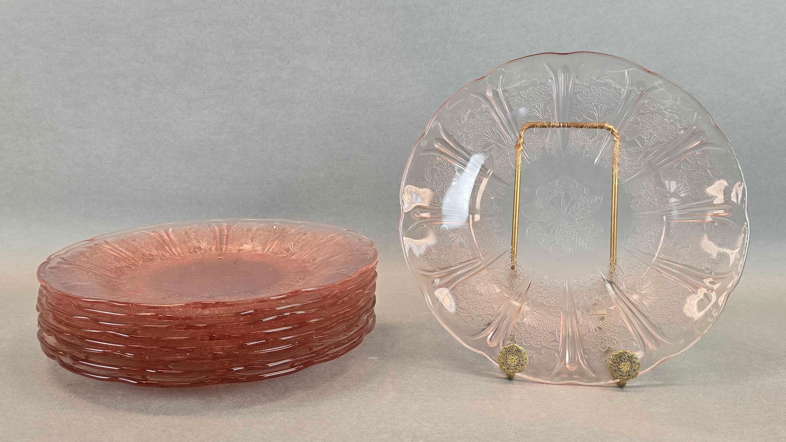 Group of 9 Pink Cherry Blossum Depression Glass (1 of 2)