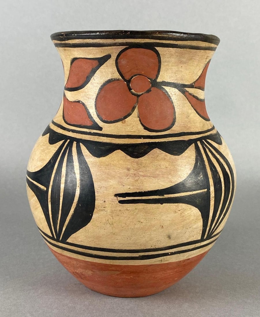 Native American Acoma Flower Patterned Polychrome Pottery Jar (1 of 7)