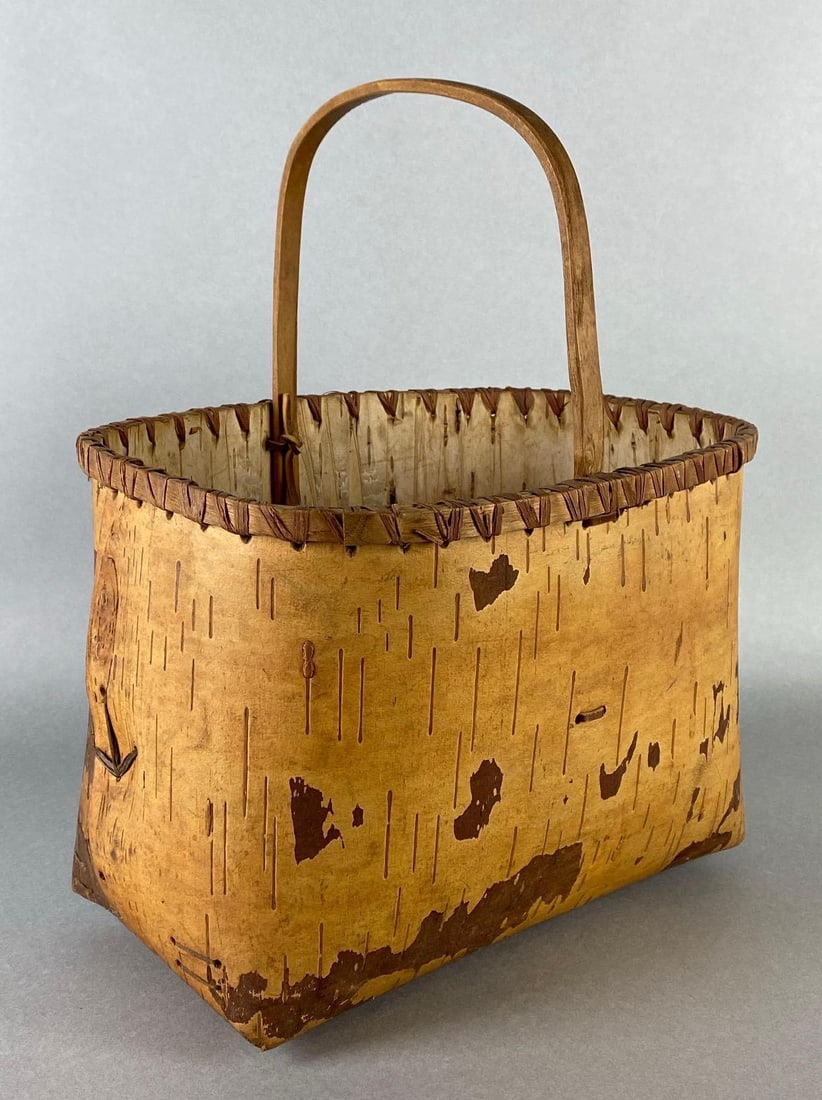 Native American Birchbark Basket (1 of 7)