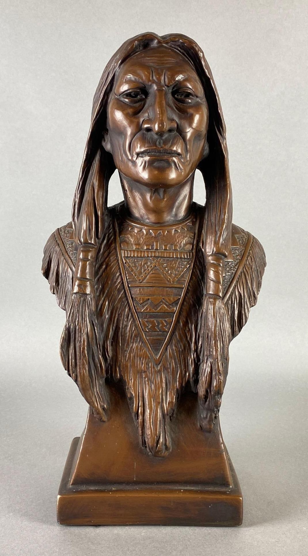 Marwal Native American Plaster Bust (1 of 7)