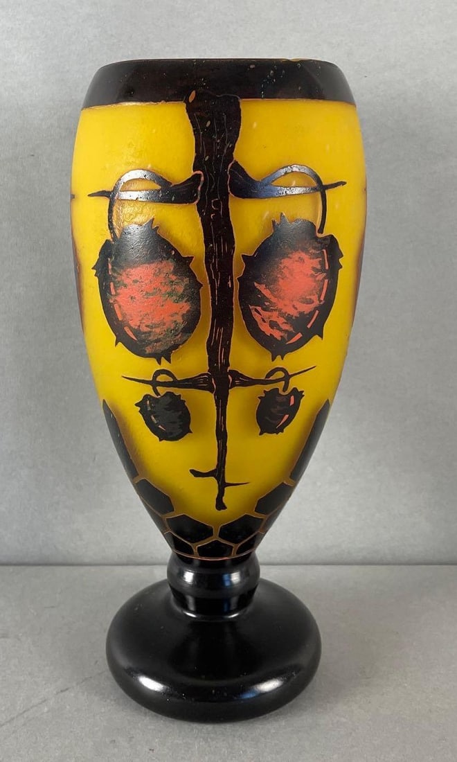 Le Verre Francais Charder Glass Vase: Unknown age and authenticity. Measures 12 1/2 x 5 1/2 inches