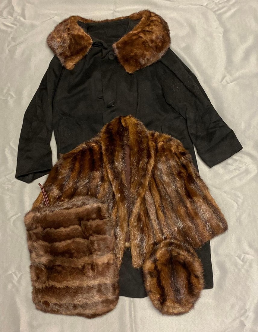 Group of 4 Mink Clothing Items (1 of 3)
