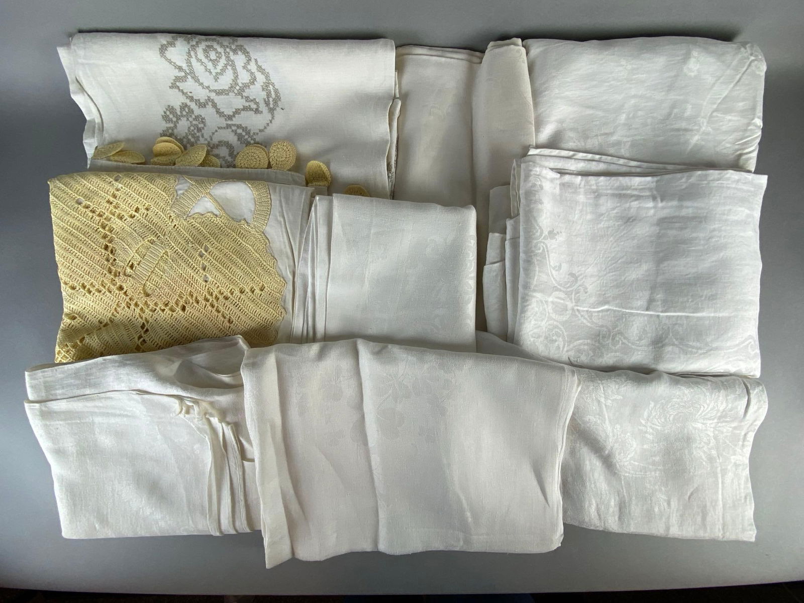 Group of 9 White Linen Flat Sheets and More: Includes (7) flat sheets, and (2) blankets, Largest measures 82 x 66 inches.