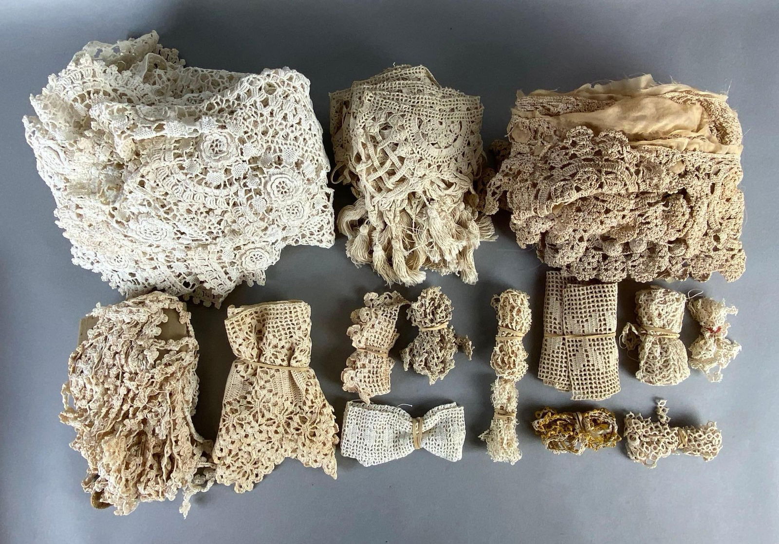 Group of 15 Vintage Lace Trims: Group of 15 vintage lace trims.