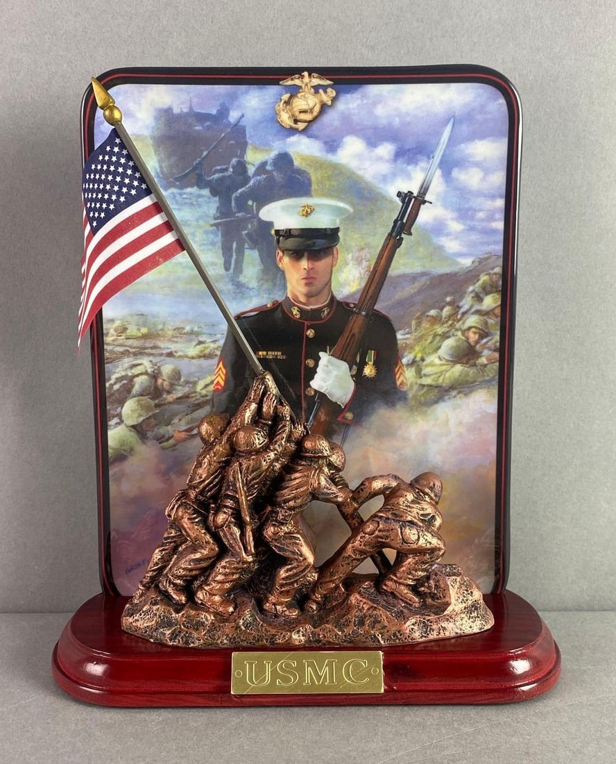 The Bradford Exchange USMC Iwo Jima Plastic Sculpture (1 of 3)