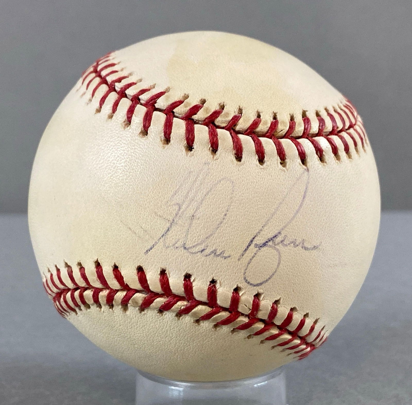 Nolan Ryan Signed Official MLB Rawling Selig Baseball: Autographed Nolan Ryan, We guarantee this to pass a 3rd party authentication, Case included