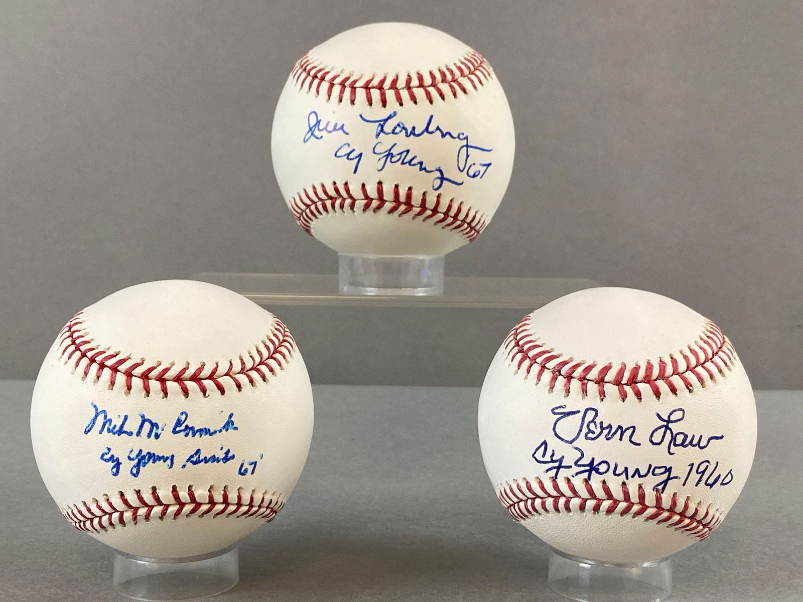 3 - 1960s Cy Young Pitchers Signed Official MLB Rawlings Manfred/ Selig Baseballs: Autographed Mike McCormick CY Young Award 67, Jim Lonborg Cy Young 67, Vern Law Cy Young 1960, We guarantee theses to pass a 3rd party authentication, Cases included