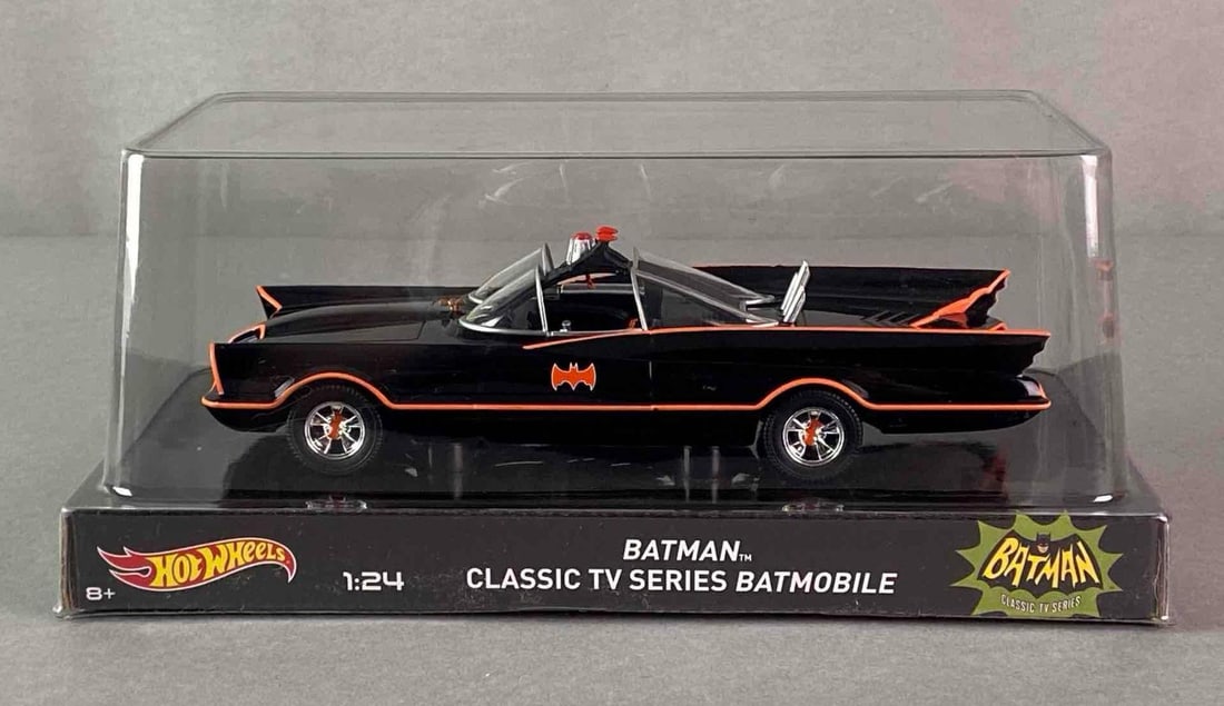 2014 Mattel Hot Wheels Batman Classic TV Series Die-Cast Batmobile (1 of 6)