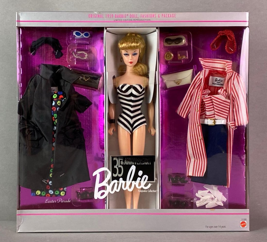 1993 Mattel Barbie 35th Anniversary Keepsake Collection Fashion Doll (1 of 4)