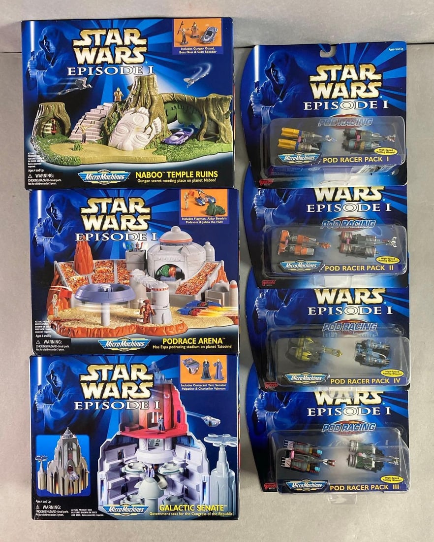 Group of 7 Micro Machines Star Wars Episode 1 Vehicles and Playsets (1 of 3)