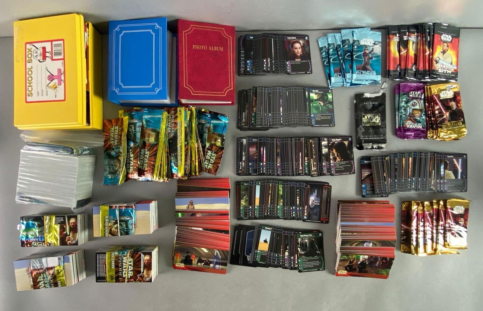Group of Assorted Star Wars Trading Cards and Packa (1 of 4)