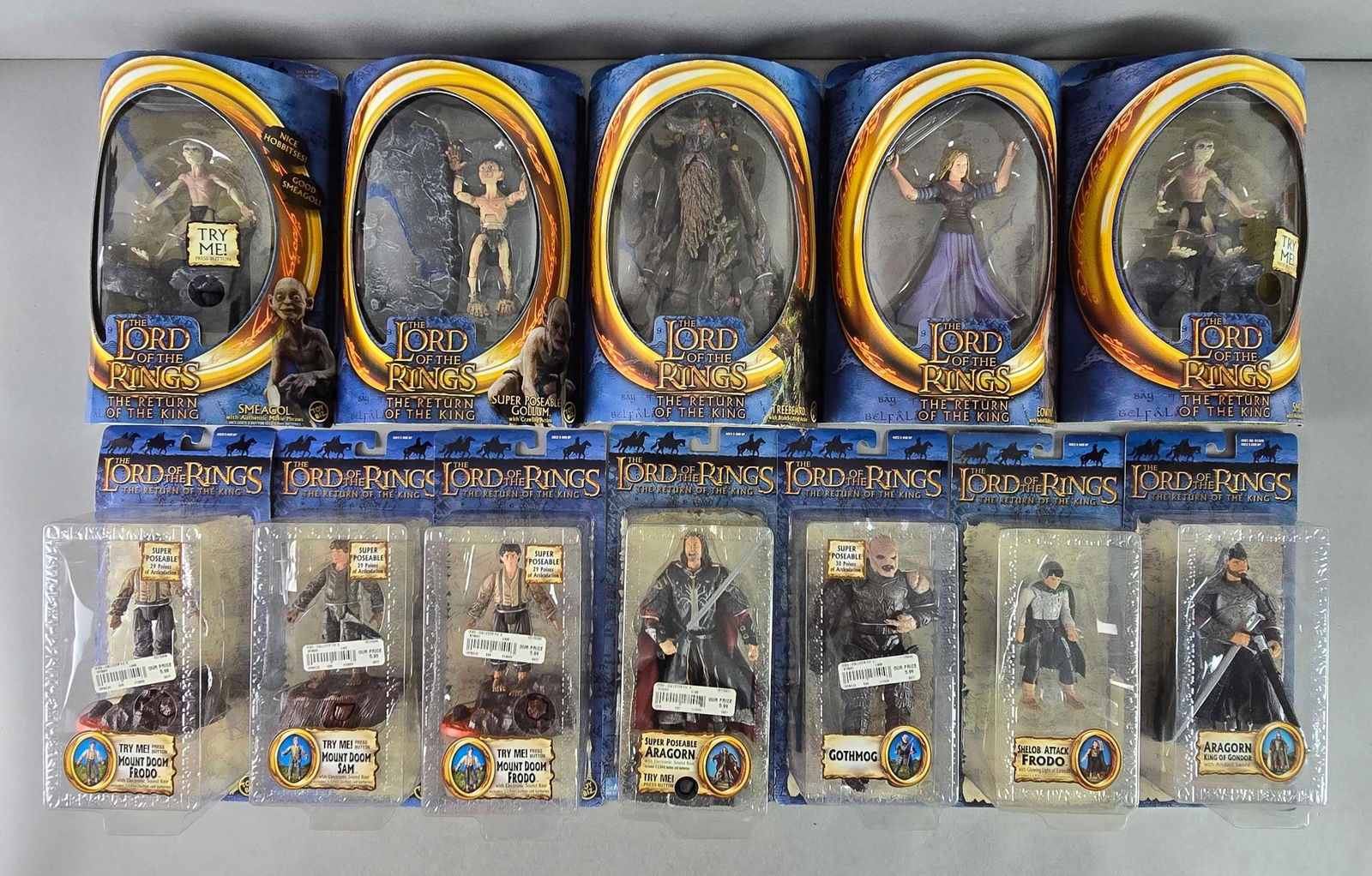 Group of 12 Toy Biz The Lord of the Rings Action Figures (1 of 3)