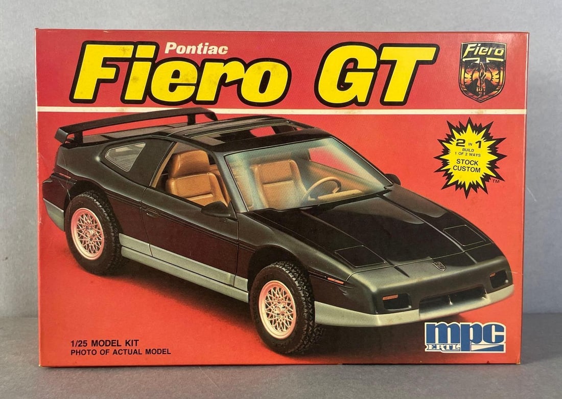 MPC Ertl Pontiac Fiero GT Model Kit (1 of 3)
