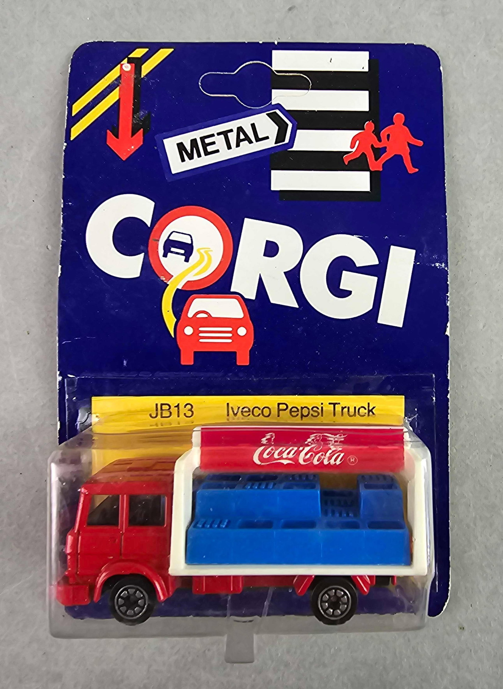 Corgi JB13 Iveco Pepsi Truck Factory Error Coca-Cola Label: Unpunished, like new in original packaging, factory error Pesi truck with Coca-Cola Advertising instead