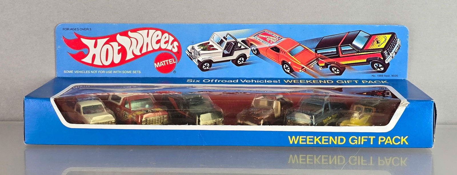 Mattel Hot Wheels Die-Cast Weekend Gift Pack (1 of 3)