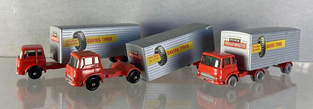 Group of 3 Matchbox Davies Tyres Die-Cast Truck and Trailers (1 of 6)
