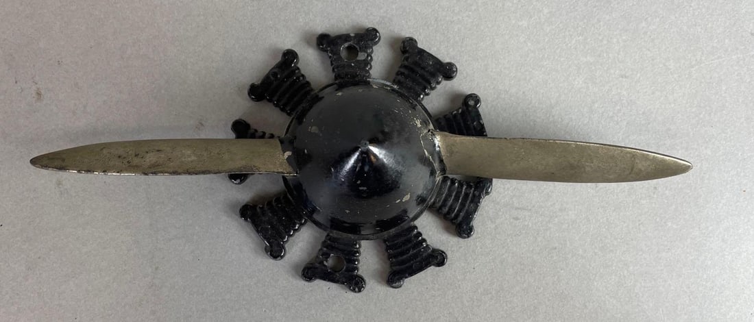 Antique Radial Engine Propeller Motion Automobile Hood Ornament (1 of 3)