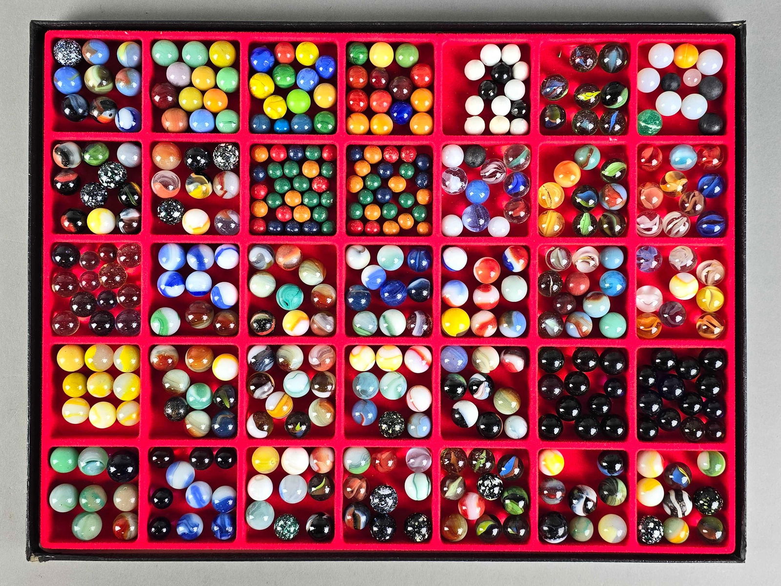 Large Collection of Assorted marbles (1 of 5)