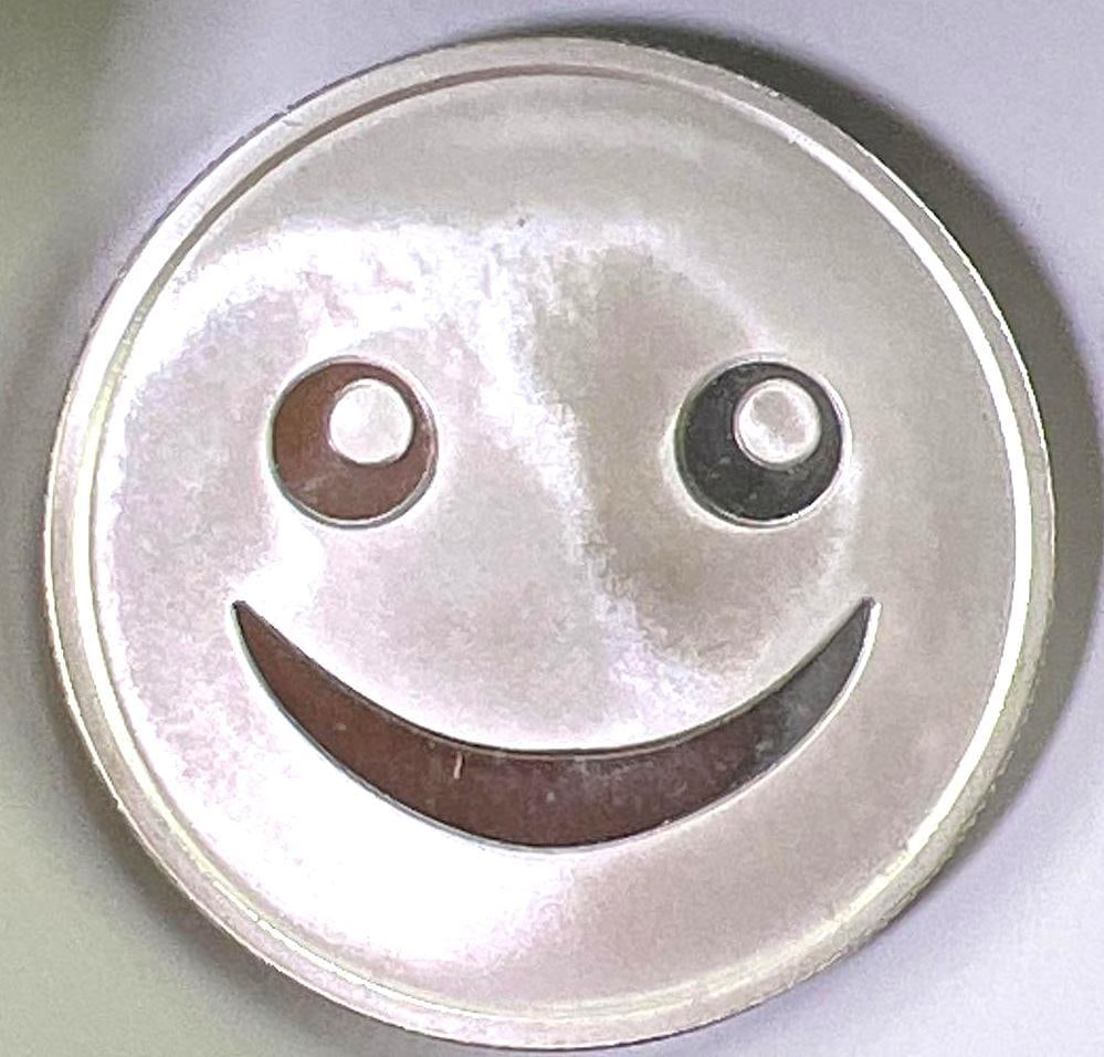 Emoji 1 oz .999 Fine Silver Round "Smiley Face" (1 of 2)