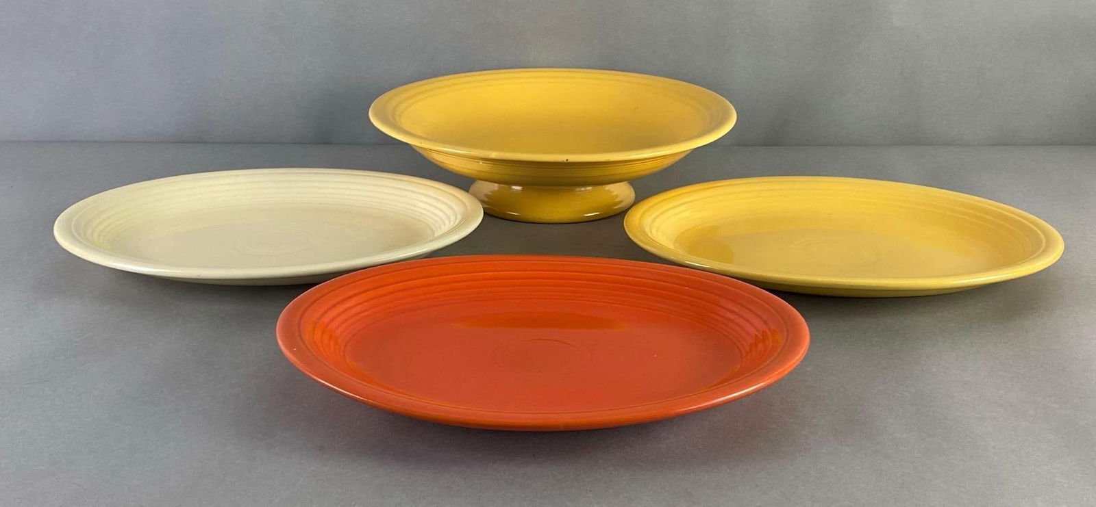 Group of 4 Fiestaware Serving Dishes (1 of 3)