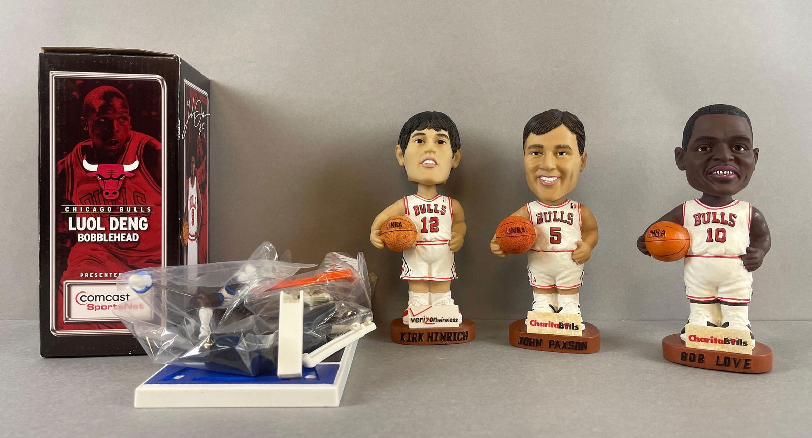 4 - Chicago Bulls Bobbleheads _ 1993 Stating lineup Slam Dunk Send Away Shaquille ONeal (1 of 4)