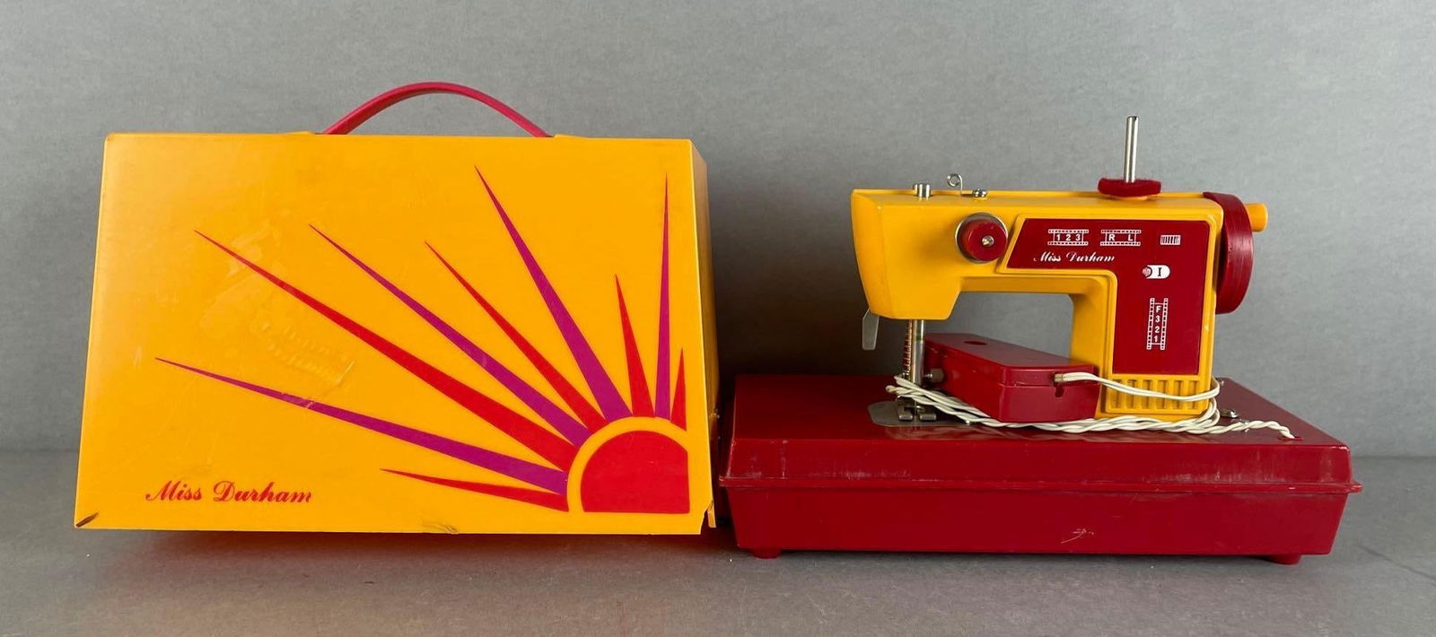 Miss Durham Battery Operated Toy Sewing Machine (1 of 7)