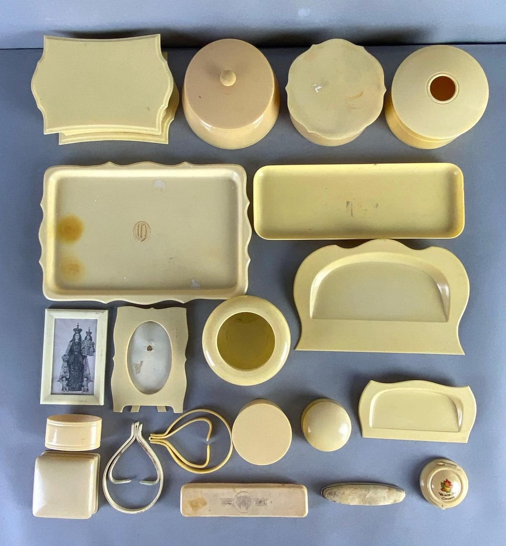 Group of Yellow Celluloid Dresser Set Items (1 of 3)
