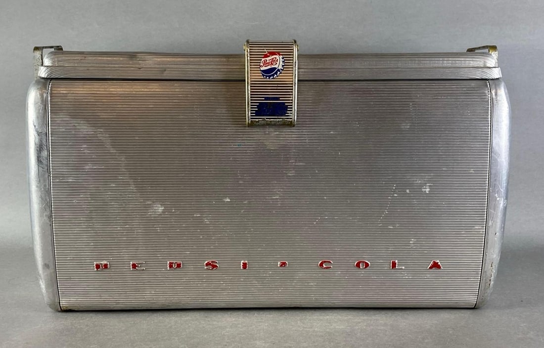 Drink Pepsi-Cola Metal Cooler (1 of 7)